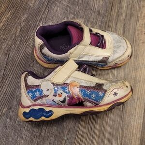 Disney Frozen Queen Elsa & Anna Characters Girls Shoes Sneakers Size 9